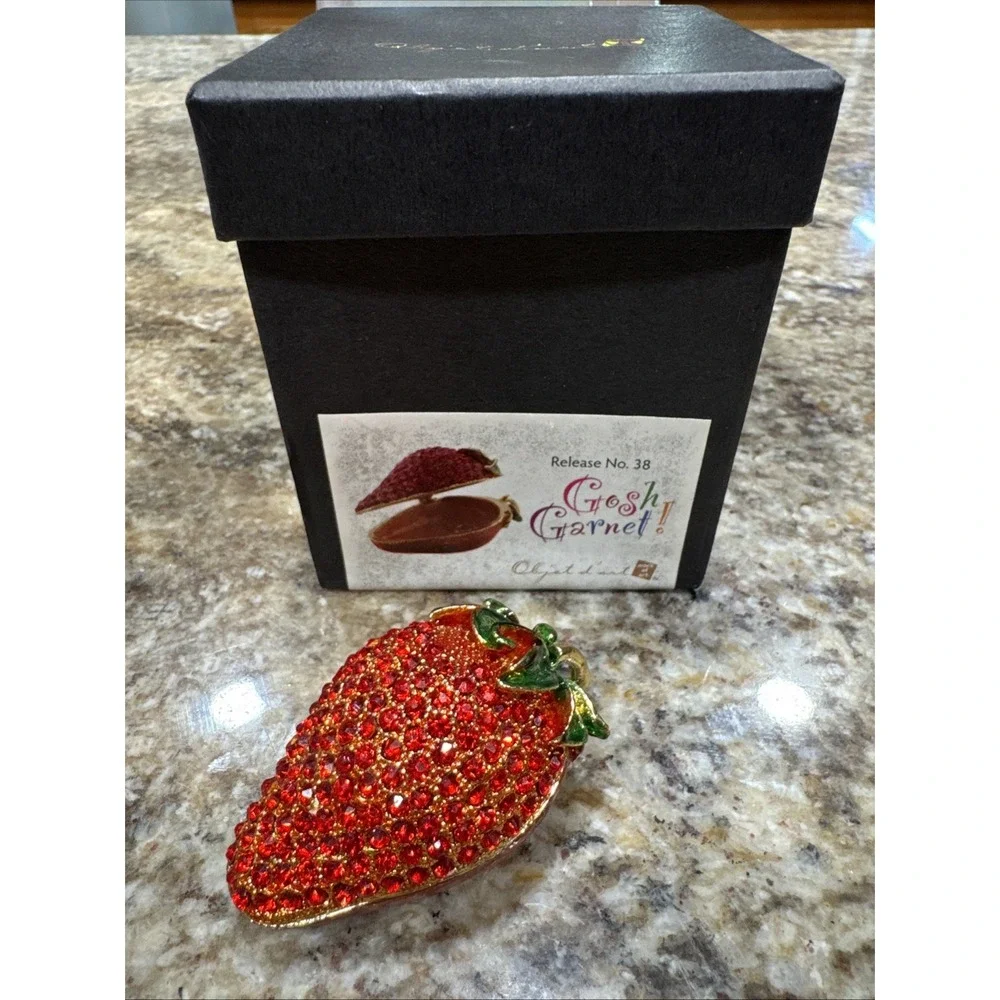 Objet D'Art #38 GOSH GARNET!‎ strawberry Blinged Hinged Trinket Box